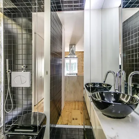 Street Loft Apartment Lisbon